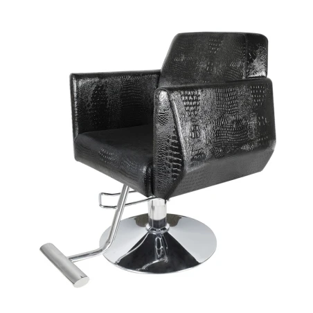 Cadeira de corte Basic Line Black da PostQuam